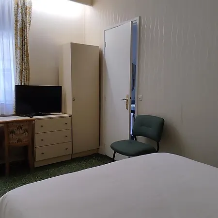 グラン オテル デュ アーヴル パリ