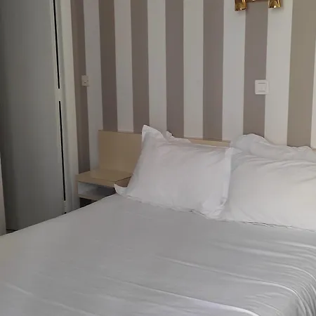 ホテル グラン オテル デュ アーヴル