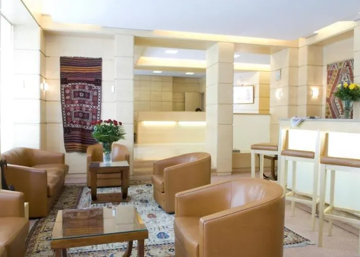 格兰德哈弗尔酒店 3*