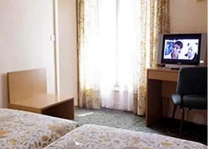 格兰德哈弗尔酒店 酒店