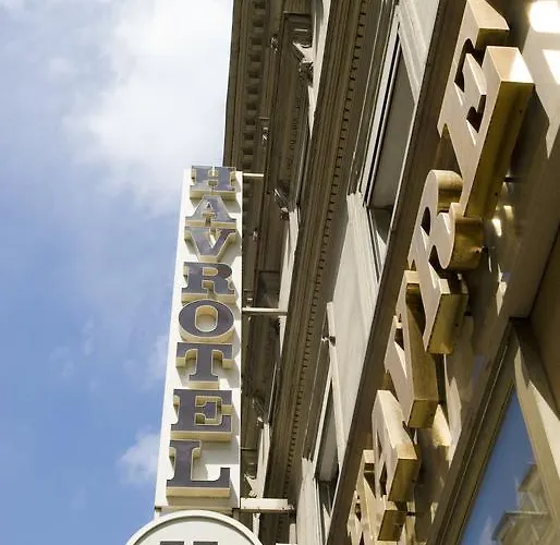 格兰德哈弗尔酒店 酒店