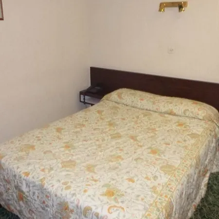 Отель Grand Du Havre Париж